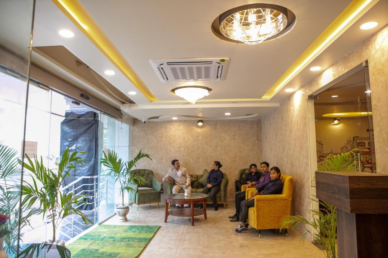 קארוואר Hotel Eden מראה חיצוני תמונה