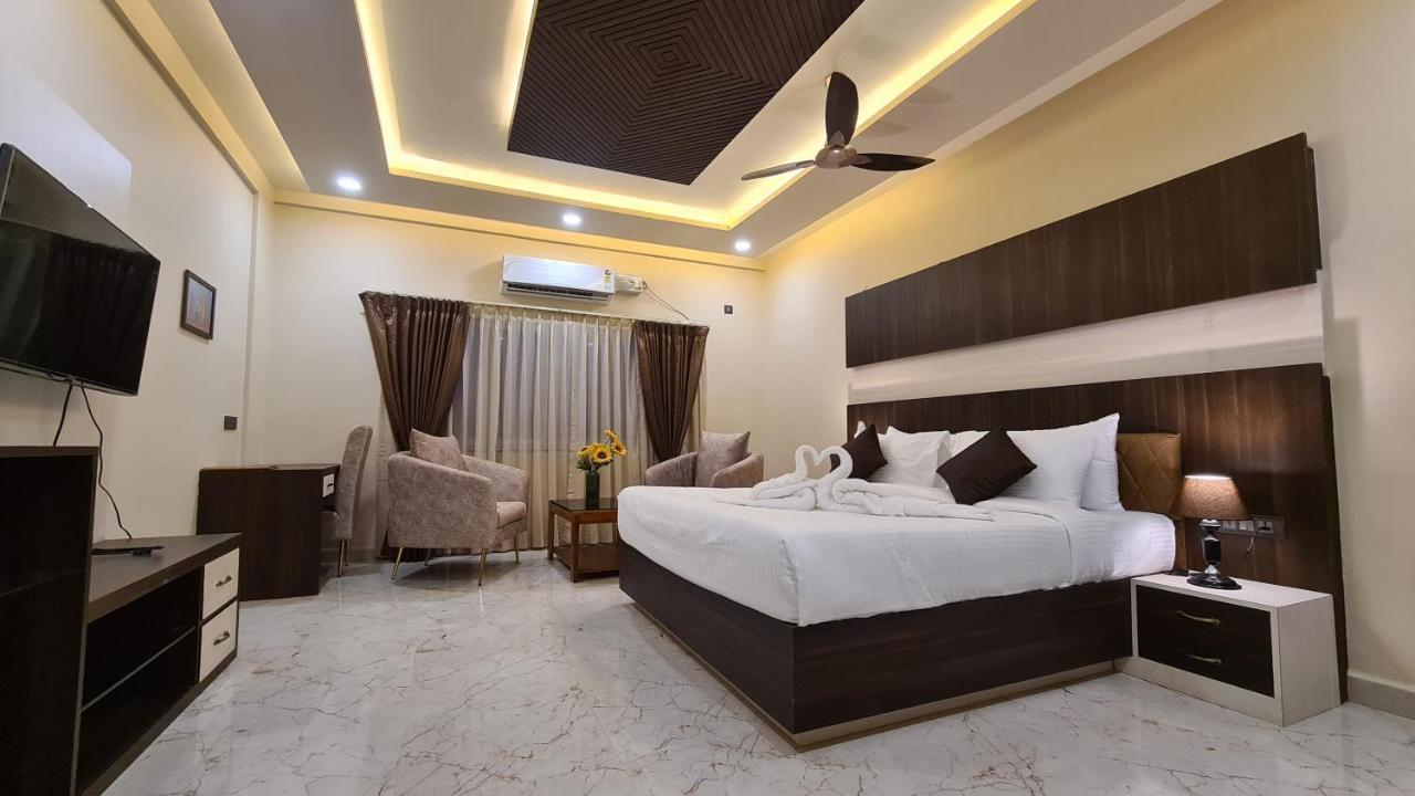 קארוואר Hotel Eden מראה חיצוני תמונה