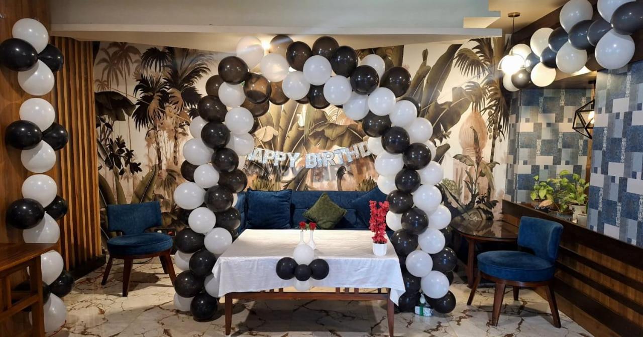 קארוואר Hotel Eden מראה חיצוני תמונה