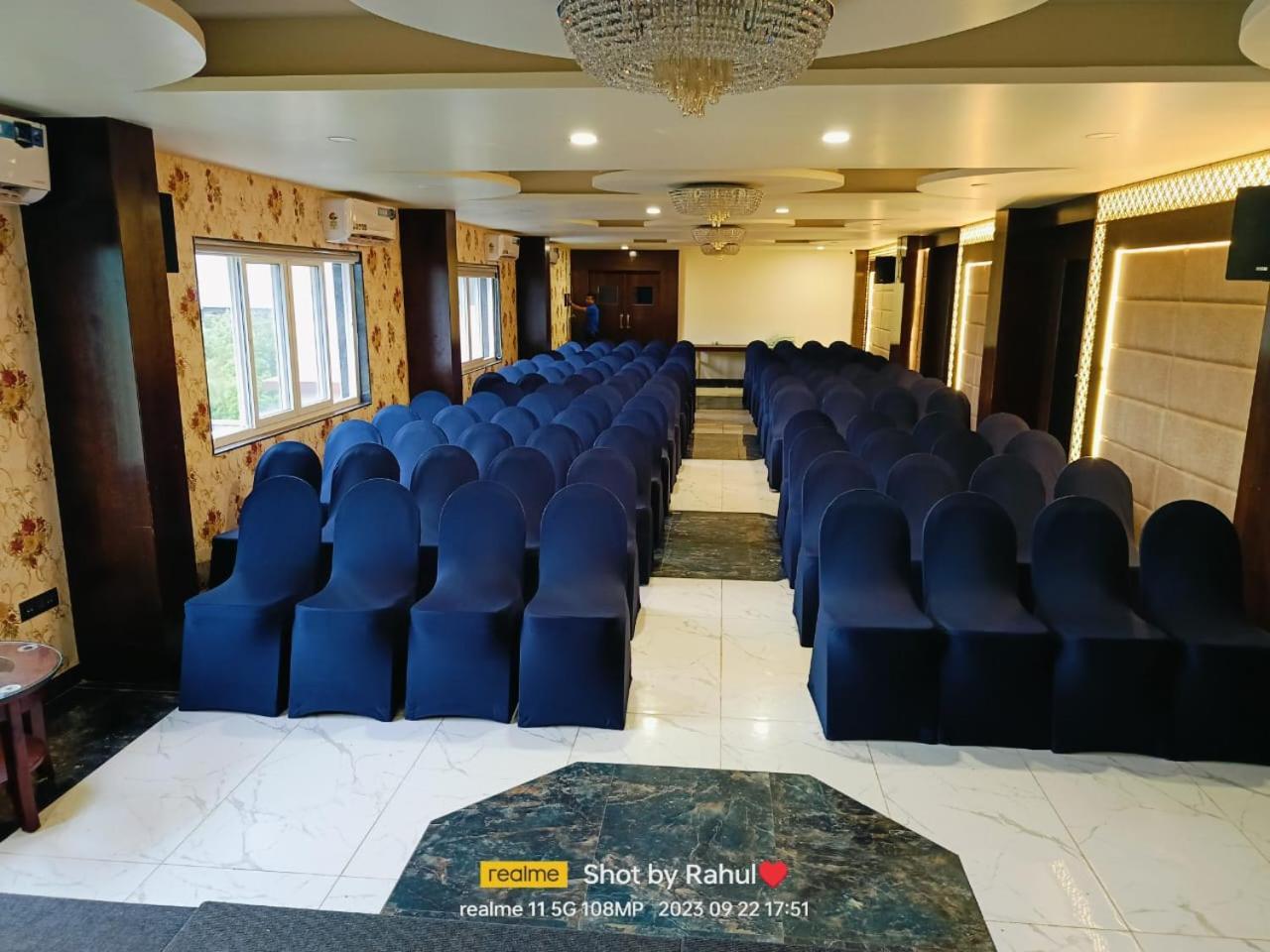 קארוואר Hotel Eden מראה חיצוני תמונה