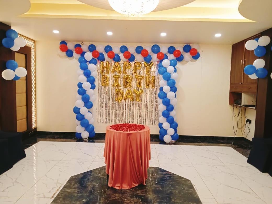 קארוואר Hotel Eden מראה חיצוני תמונה