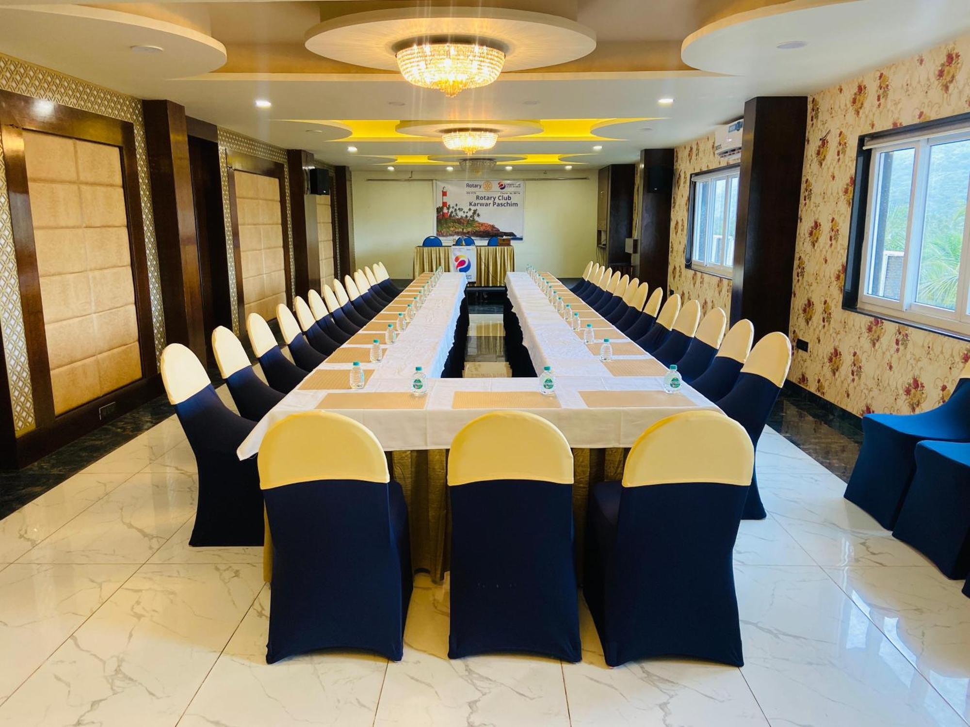 קארוואר Hotel Eden מראה חיצוני תמונה