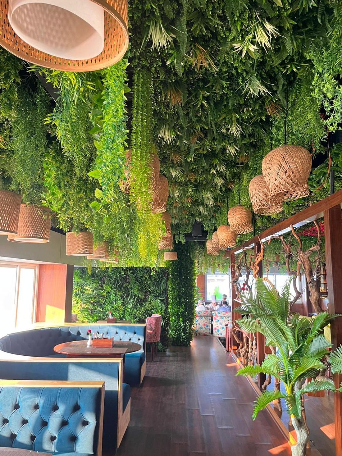 קארוואר Hotel Eden מראה חיצוני תמונה